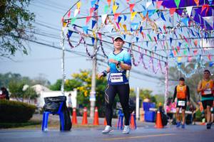 BIB: 46012
                            <button type="button" onclick="openModal(10096779)" class="btn btn-primary btn-sm float-right btn-popup" data-toggle="modal" data-target=".modal-high-quality">
                        <i class="fas fa-shopping-cart"></i> Add to Cart
                    </button>
                                            <button type="button" onclick="isThisMe(10096779, true)" class="btn btn-success btn-sm float-right btn-popup btn-isme hidden" data-toggle="tooltip" data-placement="bottom" title="นี่คือรูปของคุณใช่ไหม คลิกที่นี่เพื่อเอาเข้าอัลบั้ม">
                        <i class="fas fa-plus"></i> Add to album
                    </button>
                    <button type="button" onclick="isThisMe(10096779, false)" class="btn btn-warning btn-sm float-right btn-popup btn-isnotme hidden">
                        <i class="fas fa-ban"></i> Remove from album
                    </button>